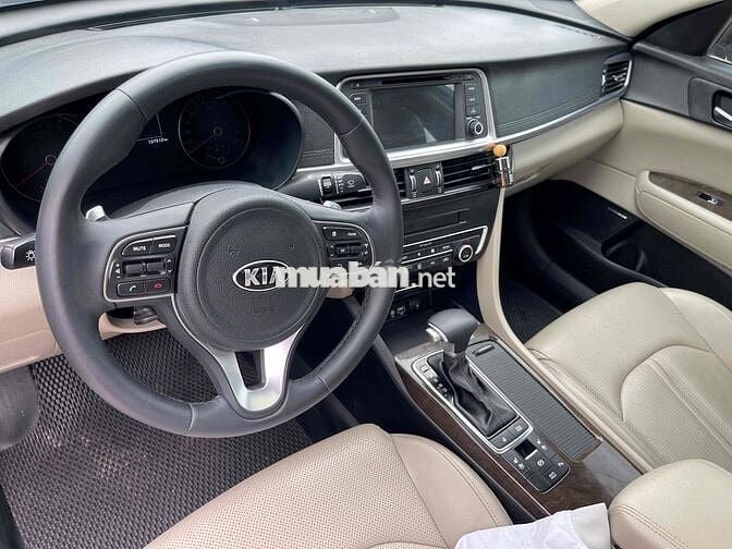 Kia Optima 2017 - 110000 km