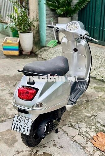Vespa Lx125cc 3vie phun xăng điện tử bạc posche