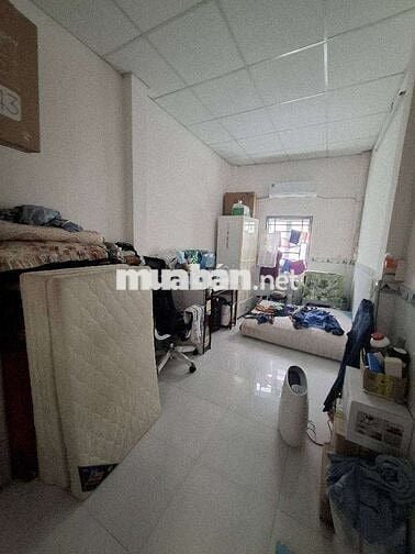 Nhà Trung Tâm Q6 , 2 tầng , hẻm thoáng mát , giá nhỉnh 1 đồng