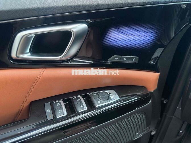 Kia Carnival Signature 2.2D Cuối 2023 Siêu Lướt