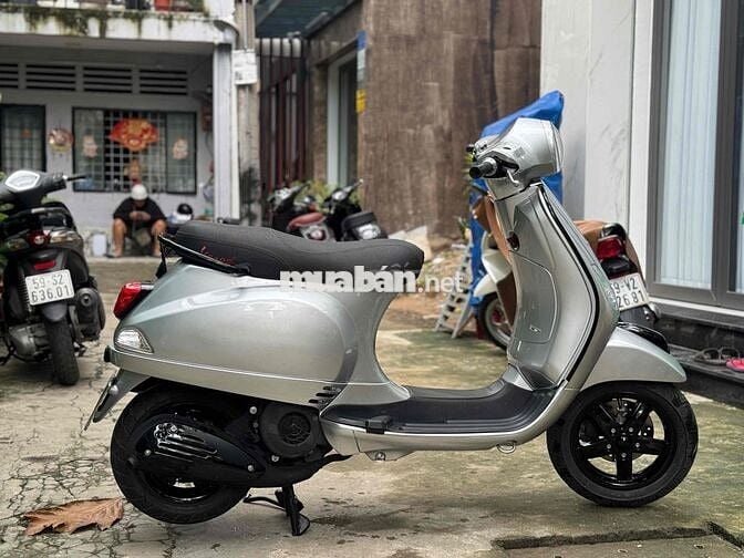 Vespa Lx125cc 3vie phun xăng điện tử bạc posche