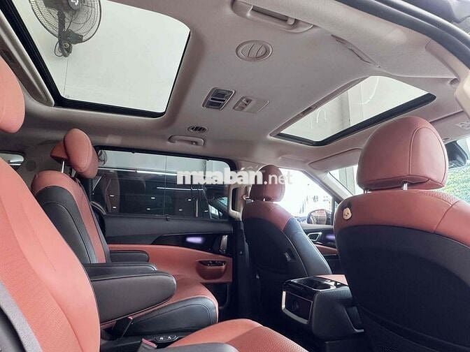 Kia Carnival Signature 2.2D Cuối 2023 Siêu Lướt