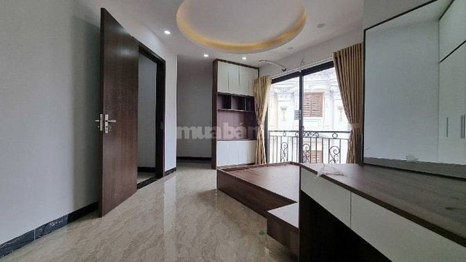 Bán Nhà Đẹp - Hoàng Quốc Việt chính chủ, giao dịch ngay