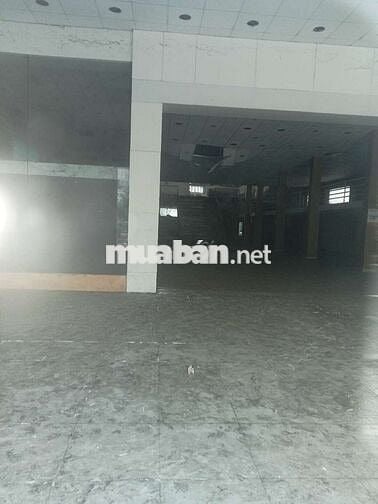 CHO THUÊ MẶT BĂNG MT TRƯỜNG CHINH P15 TÂN BÌNH TRỆT 1 LẦU DTSD 1120M