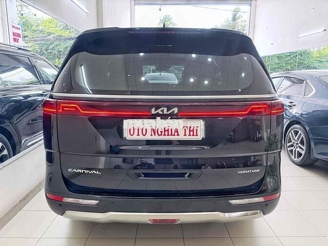 Kia Carnival Signature 2.2D Cuối 2023 Siêu Lướt
