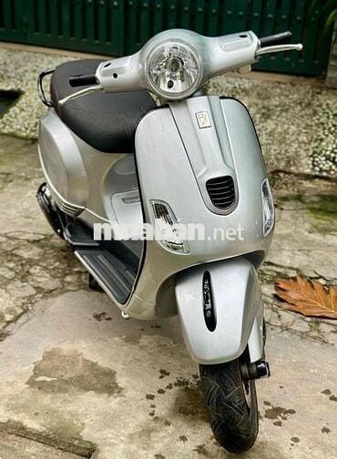 Vespa Lx125cc 3vie phun xăng điện tử bạc posche