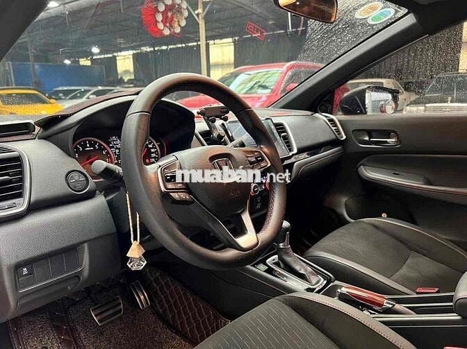 Honda City 2022 RS - 16000 km