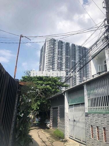 Cho thuê nhà nguyên căn 68m có: 2pn bên chợ Đông Hoà - Dĩ An