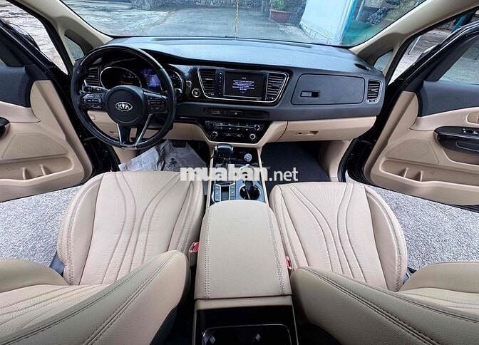 Bán Sedona bản Deluxe đời 2020 hỗ trợ bank