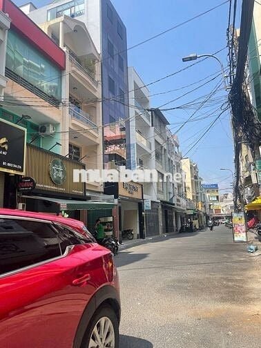 Cho thuê mặt tiền KD 285 CMT8 ngay Hà Đô Centrosa nhà 5 lầu thang máy