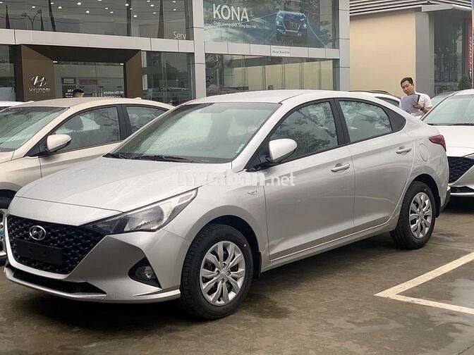 Huydai accent bản tiêu chuẩn đăng ký tháng 12/2021