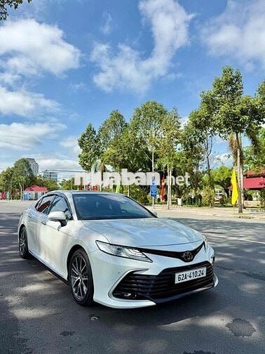 CAMRY 2.5Q 2021 FORM MỚI CÓ RADA