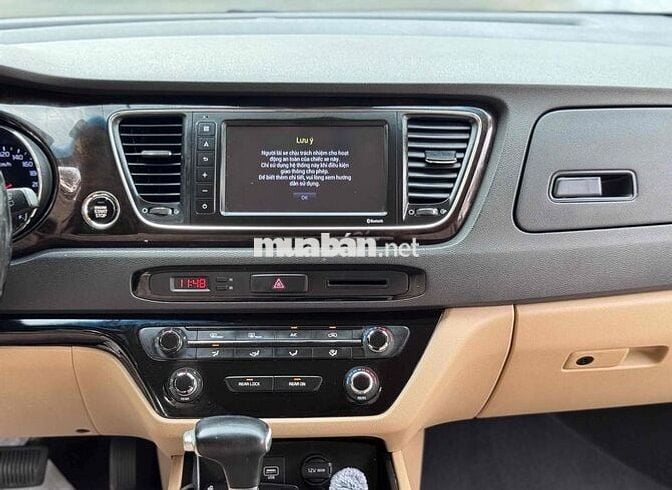 Bán Sedona bản Deluxe đời 2020 hỗ trợ bank