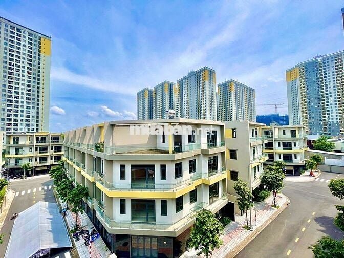 NHÀ PHỐ DĨ AN GẦN CỤM 5.000 CĂN HỘ BCONS