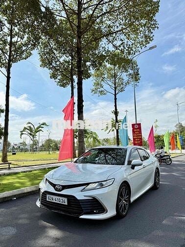 CAMRY 2.5Q 2021 FORM MỚI CÓ RADA