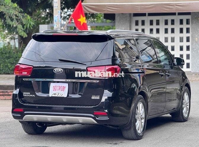 Bán Sedona bản Deluxe đời 2020 hỗ trợ bank