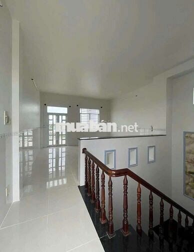 NHÀ 2 LẦU ĐÚC - ĐẦU HẺM 6, TRẦN VĨNH KIẾT