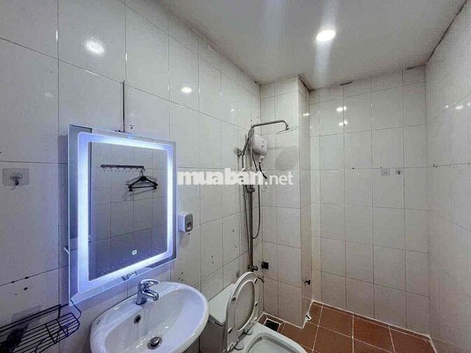Cho Thuê Căn Hộ Trệt 1pn Tách Bếp Rộng Thoáng Full NT Ngay CMT8 Quận 3