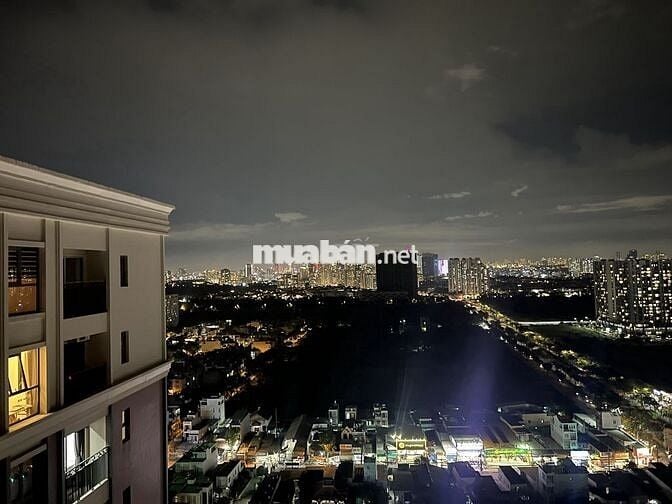 Cho thuê căn hộ Viva Plaza, tầng cao, city view, di chuyển nhanhQ1Q4Q8