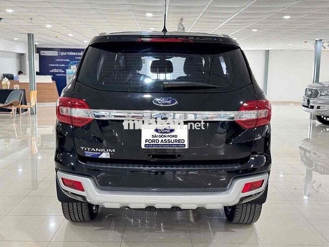 FORD EVEREST TITANIUM 4x2 - THƯƠNG LƯỢNG