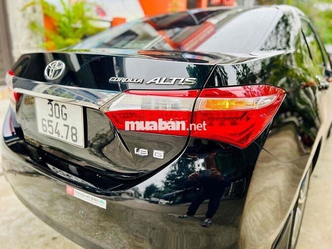 Chính chủ bán Toyota Corolla Altis 2017 1.8G AT