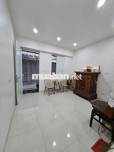 Cho thuê văn phòng,mặt bằng tầng 1 85m2 phố Tây Kết, Bạch Đằng,Hà Nội