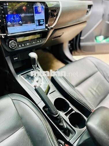 Chính chủ bán Toyota Corolla Altis 2017 1.8G AT