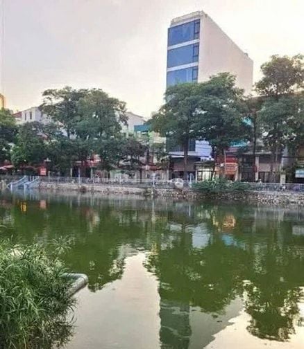 Bán Nhà ĐẤT MẶT HỒ TRUNG KÍNH. NGÕ 110 TRẦN DUY HƯNG CẦU GIẤY DT 88 M 