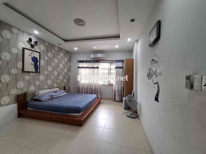 Nhà View công viên Bông Sao, P4,Q8, DT 102m2, Ngan 5,5m