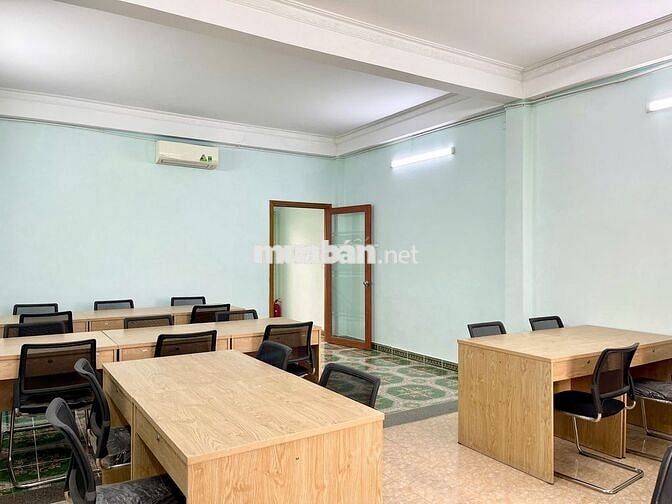 Văn phòng cách Aeon Mall 1km, 5tr4/tháng, bao điện nước wifi