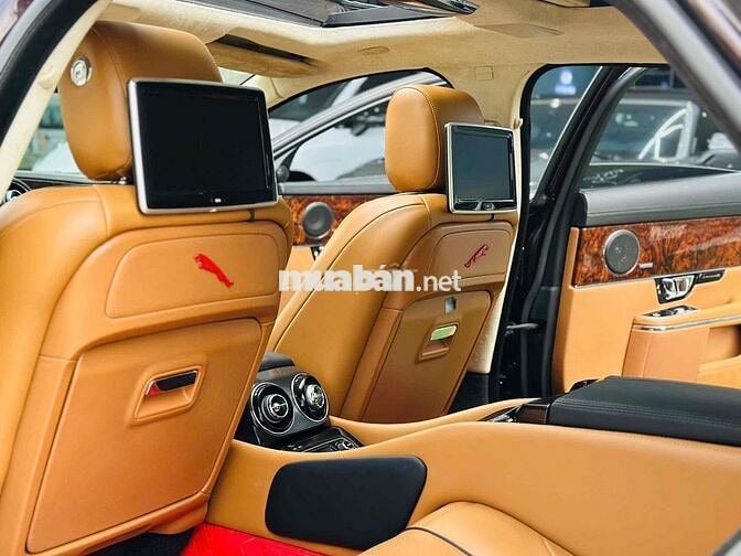 JAGUAR XJL PORTFOLIO MODEL 2015