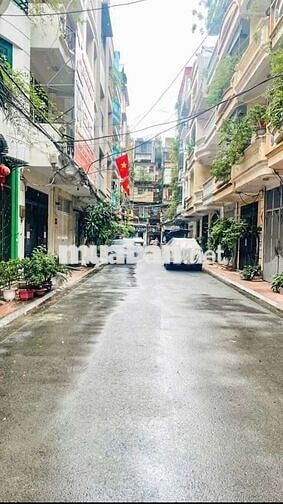 Tôi cần bán nhà Khuất Duy Tiến 6tầng thang máy full nội thất .