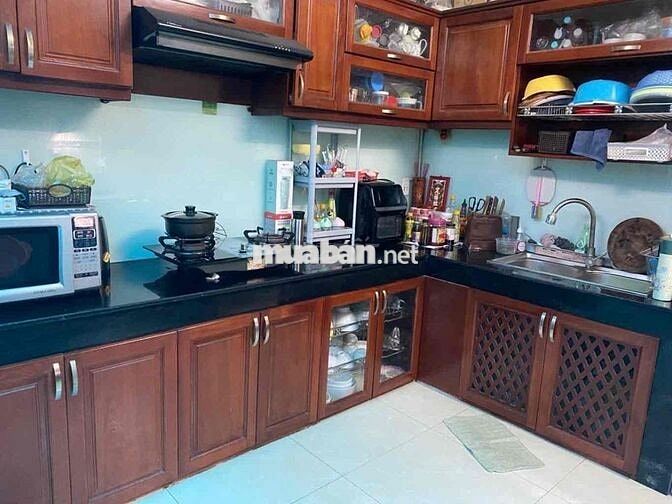 bán nhà 4 tầng dtsd 126m2 -4PN- ngay bình phú siêu thị mega