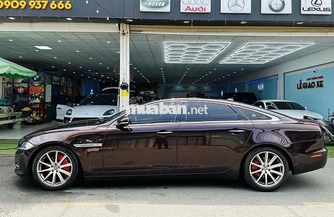 JAGUAR XJL PORTFOLIO MODEL 2015