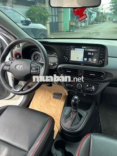 Hyundai Grand i10 hatchback 1.2 AT model 2022