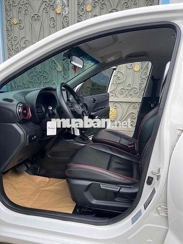 Hyundai Grand i10 hatchback 1.2 AT model 2022