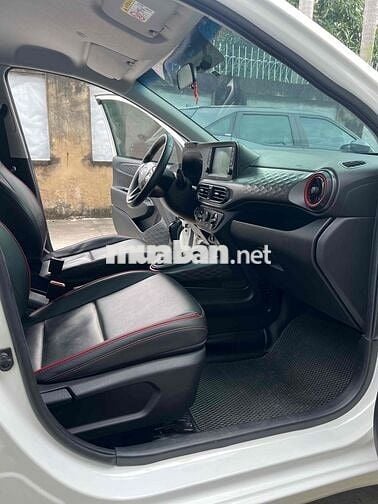 Hyundai Grand i10 hatchback 1.2 AT model 2022