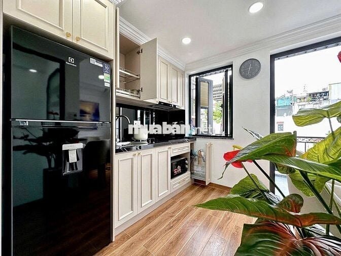 Căn hộ full nội thất cao cấp ( 35 - 50m2), giặt sấy riêng -  Quận 3