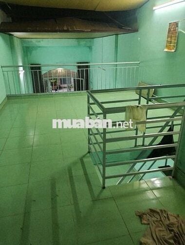 Nhà nguyên căn dt 4❌18 gác lửng 2wc hẻm 6m thông khu Lê Văn Quới 7,5tr