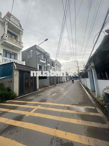 Anh chủ đang xây nhà cần ra nhanh lô đất 4,2x16m 2,2 tỷ còn TL