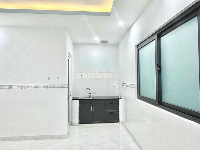 Phòng 3tr, có tủ lạnh, máy lạnh, KDC 13E, sau ĐH VHU EUH Bình Chánh