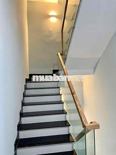 Phòng 3tr, có tủ lạnh, máy lạnh, KDC 13E, sau ĐH VHU EUH Bình Chánh