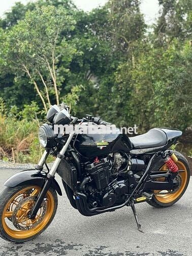 Cần bán moto honda cb1300 giá 42 triệu