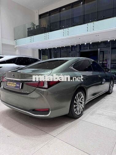 Lexus ES 250 2021