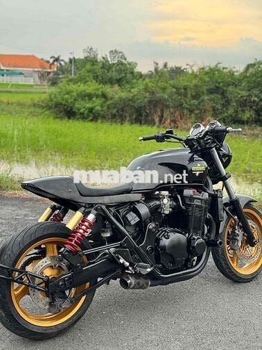 Cần bán moto honda cb1300 giá 42 triệu