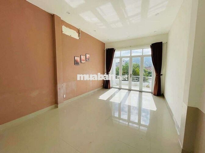 Bán nhà mặt tiền TRƯƠNG CÔNG ĐỊNH P.3 TP.VŨNG TÀU GIÁ 10,5 TỶ TL