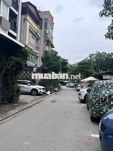 MẢNH ĐẤT 41,3M2 CHÍNH CHỦ DỐC LA PHO, NHÀ MẶT ĐƯỜNG, Ô TÔ ĐỖ ĐỖ CỬA