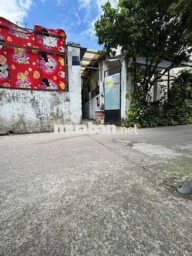 BÁN NHÀ HÓC MÔN - Ô TÔ ĐẬU CỬA - DT KHỦNG - GIÁ CỰC RẺ