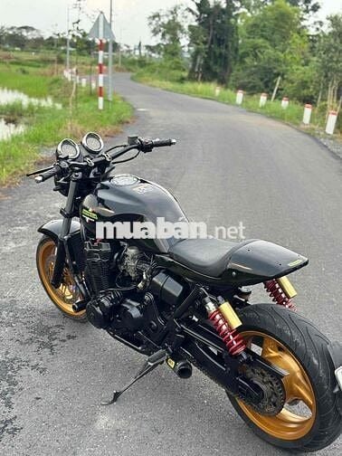 Cần bán moto honda cb1300 giá 42 triệu