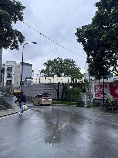 MẢNH ĐẤT 41,3M2 CHÍNH CHỦ DỐC LA PHO, NHÀ MẶT ĐƯỜNG, Ô TÔ ĐỖ ĐỖ CỬA